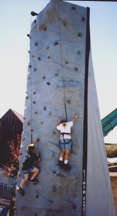 Rock2.jpg (45472 bytes)